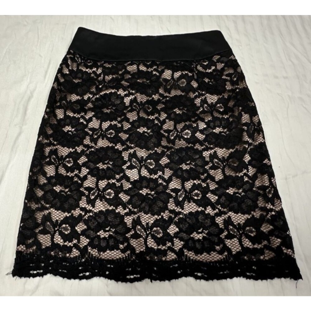 TWENTY ONE WOMENS LACE SKIRT SIZE XS